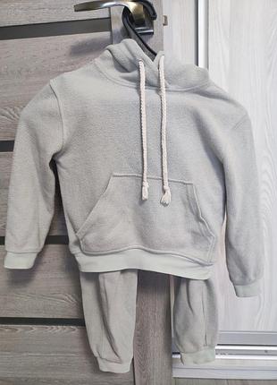 Спортивний костюм