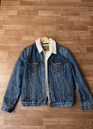 Оригінальна levi’s джинсовка на меху