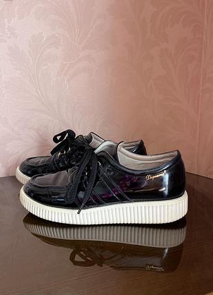Брендовые лаковые кожаные туфли, кроссовки, лоферы dsquared 2, италия, оригинал