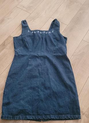 Джинсовый сарафан платье с вышивкой brooker