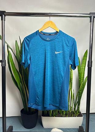 Чоловіча футболка nike running