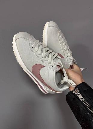 Жіночі кросівки nike cortez  shadow white / powder premium