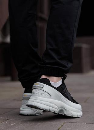 Nike zoom vomero roam white black 6