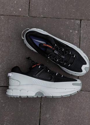Nike zoom vomero roam white black 3