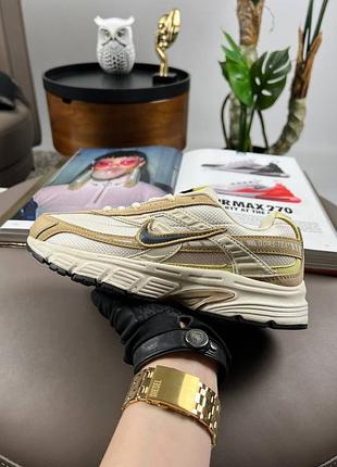 Жіночі кросівки nike initiator w white sand