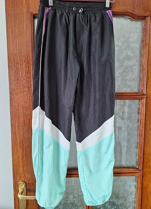Спортивные штаны женские