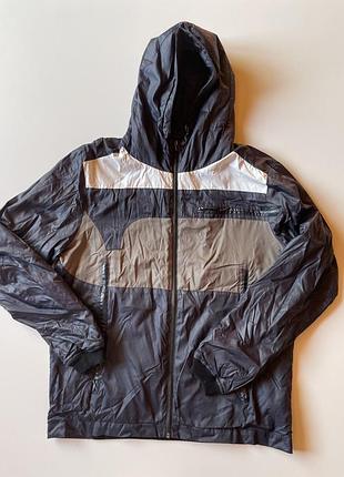 Ветровка женская темно-синего цвета размер хл стана великолепен