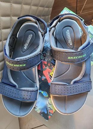 Сандалі дитячі