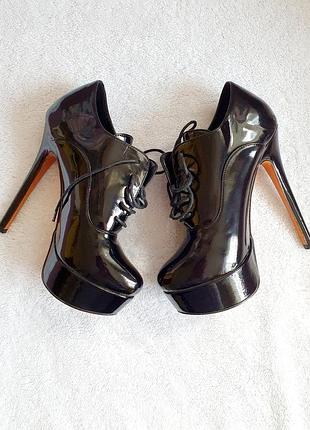 Лаковые ботильоны высокий каблук 37-38