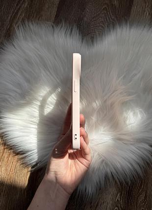 Розовый чехол на iphone 13 5