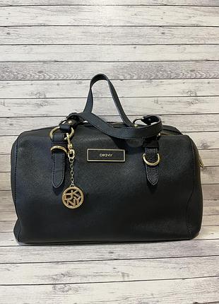 Шикарная, стильная, классическая сумка из натуральной кожи сафian dkny.