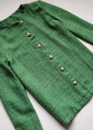 Зеленый пиджак