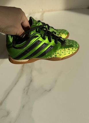 Бутсы кеды спорта обуви 30 р adidas оригинал