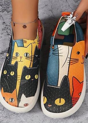 Женские кроссовки 2 цвета