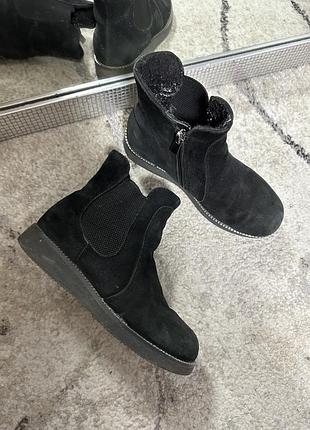 Ботиночки для девочки 33 размер замш натуральный