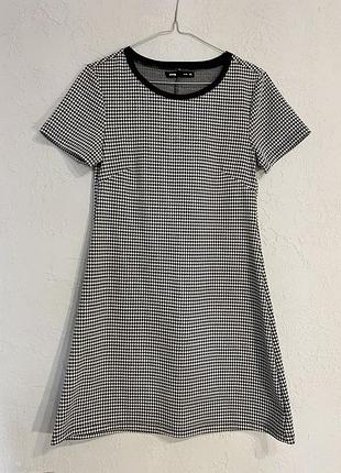 Плаття коротке