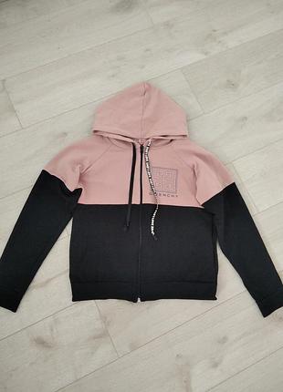 Спортивна кофта