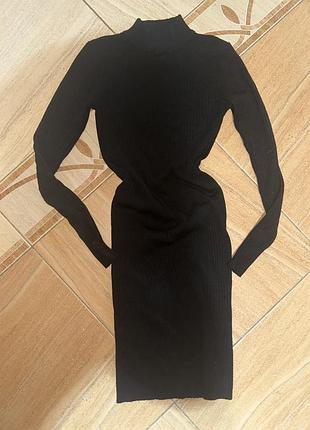 Платье облегающее