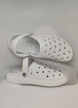 Крокси joybees varsity clog white
новые,оригинал