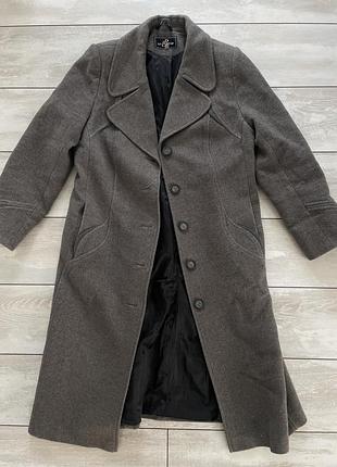 Пальто жіноче