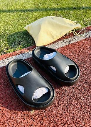 Тапочки axel arigato bold slide