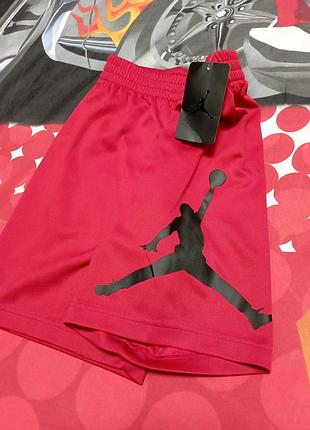 Шорти nike air jordan нові!