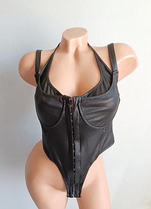 Корсет - топ на косточках.