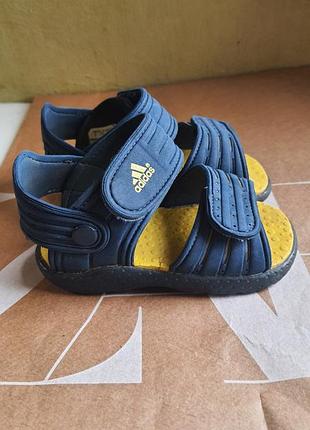 Сандали боссоножки adidas 24 размер