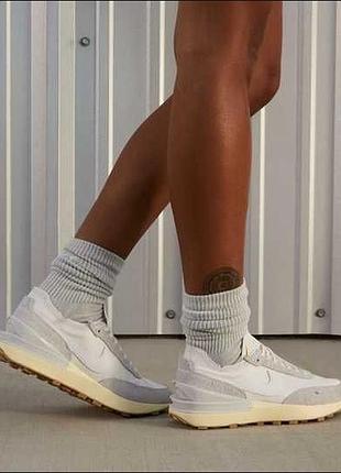 Женские кроссовки nike waffle one vintage white/grey dx2929-100