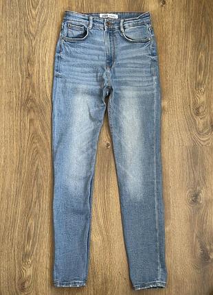 Зауженные джинсы zara