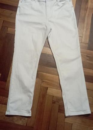 Белые джинсовые брюки slim m&s в идеальном состоянии 2xl