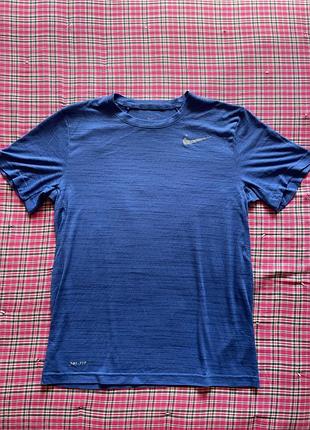 Футболка nike, размер л