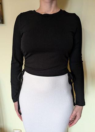 Лонгслив на завязках черного цвета