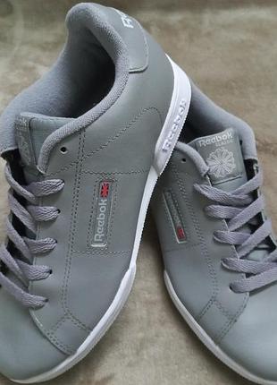 Кроссовки весна-осень кожа жен.36р.reebok вьетнам