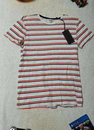 Футболка у смужку