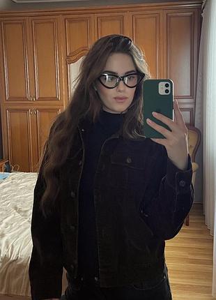 Укорочена джинсовка в шоколадному кольорі