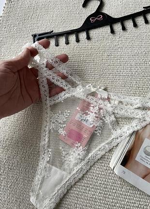 Очень нежные эластичные трусики с двойными резинками hunkemoller