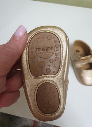 Святкові пінетки для дівчинки 4