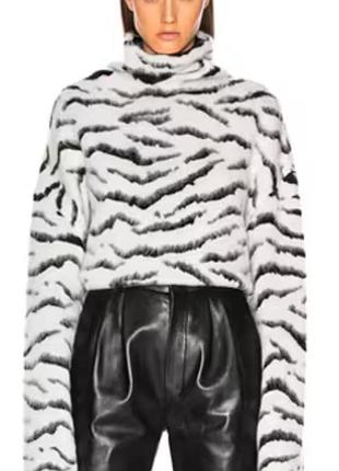 Светр кофта принт зебра вкорочена оверсайз bershka