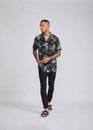 Рубашка в гавайском стиле