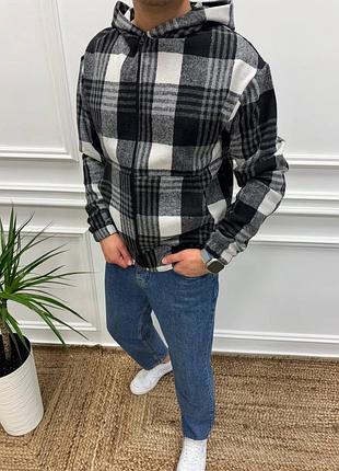 Мужская рубашка в клетку с капишоном на молнии