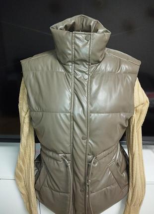 Жилетка весняна