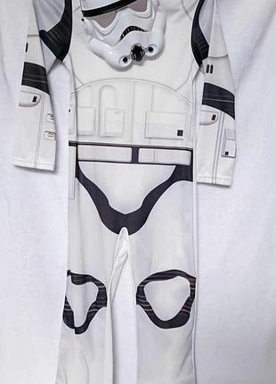 Карнавальный костюм штурмовик из звездных войн.