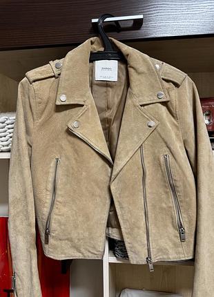 Замшева куртка mango