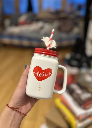 Чашка-банка для напоїв з трубочкою "love" для закоханих cup ceramics, 380 мл, біла