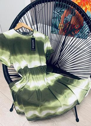Сукня prettylittlething