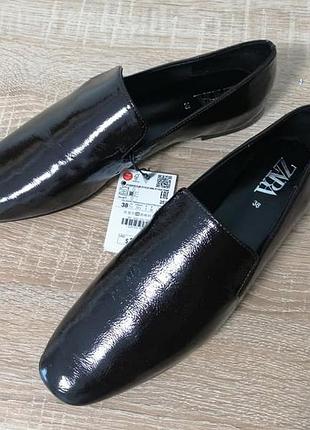 Zara 38 туфли  лак бордо  балетки