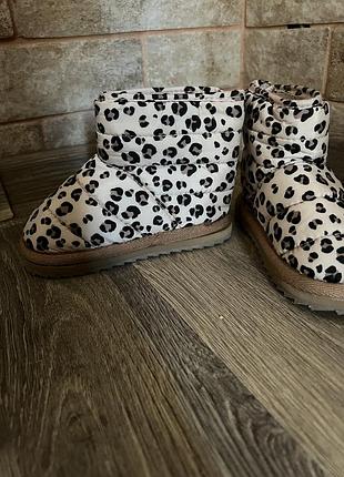 Уггі дитячі