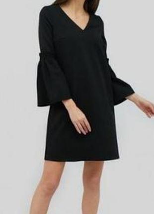 Чорна сукня мінімалізм плаття широкий рукава волан