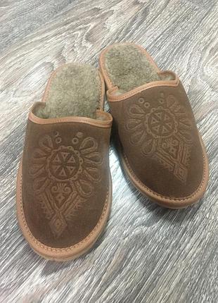 Замшеві тапки на овчині